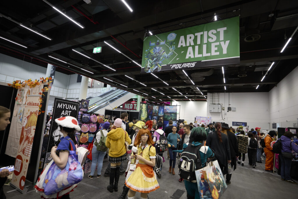Foto aus der Artist Alley auf der POLARIS Convention 2024